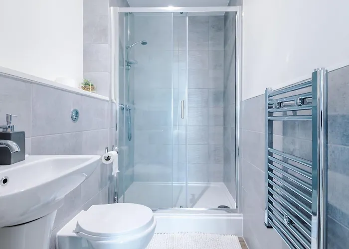 Centre - Luxury Two Bedroom *