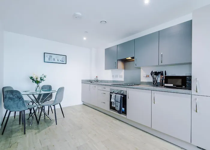 Centre - Luxury Two Bedroom