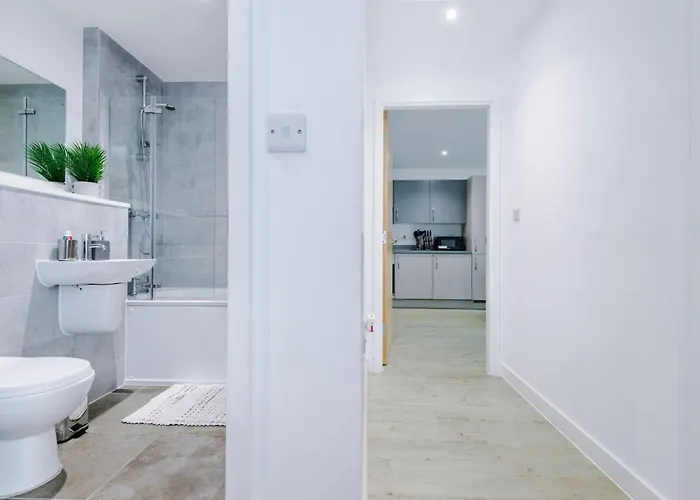 Centre - Luxury Two Bedroom Appartamento *