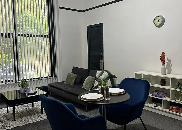 Apartment Large Kitchenette