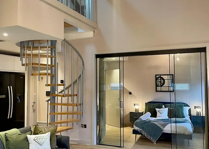 Apartment Emerald Escape 3 Bed 3 Bath *