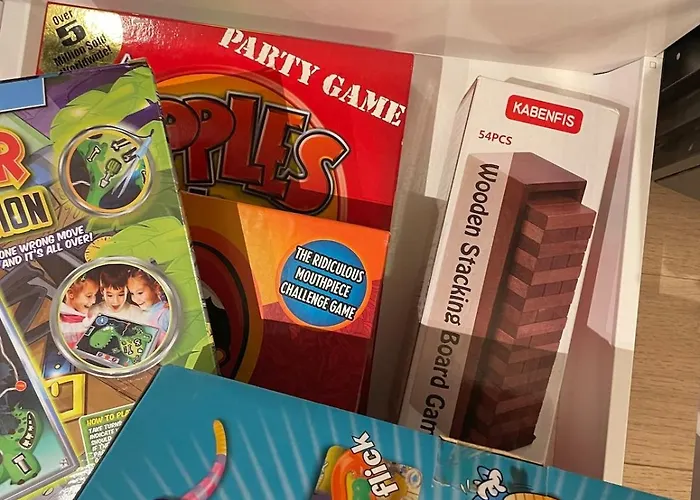 Emerald Escape 3 Bed 3 Bath Manchester