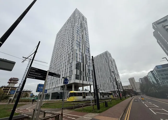 Mediacity One Bedroom Skyline Flat Апартаменты Манчестер