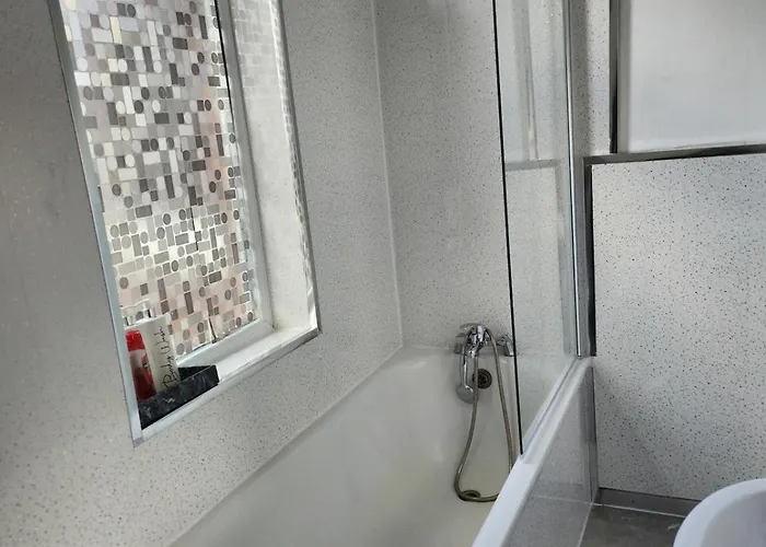 Go Big ! Entire Cozy House For Max 8 People Near Center Casa vacanze Manchester