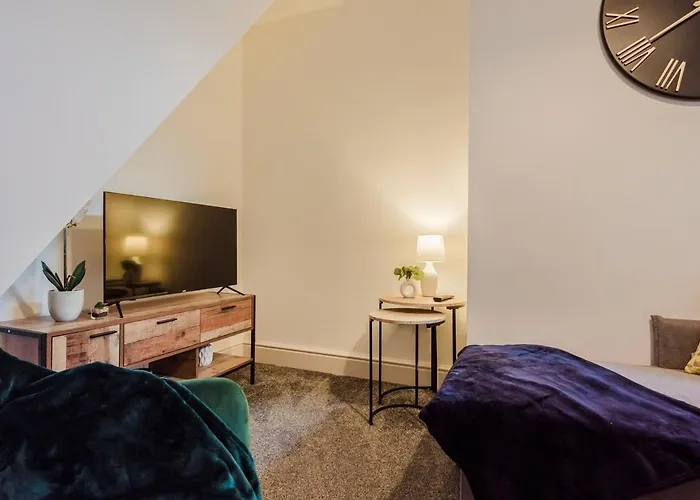 Free Parking, Late Check Out Coop Live Etihad Stadium 3-bed House 아파트