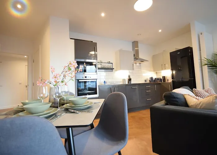 Life - 2-bed 1-bath Top-floor In New Cross Appartamento