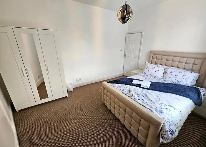 Clayton Hall Homes 度假居