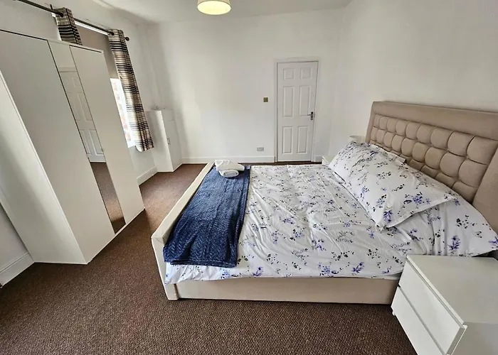 Clayton Hall Homes 度假居