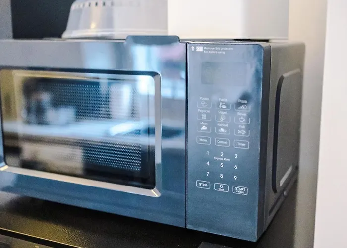 Apartment Free Park, Sleeps 8, Stunning In Salford, Long Term Disc, Perfect For Groups Manchester