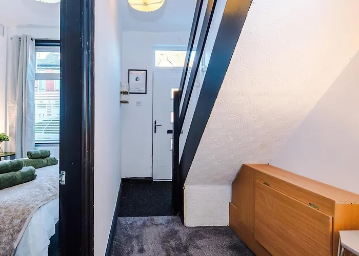 Free Park, Sleeps 8, Stunning In Salford, Long Term Disc, Perfect For Groups * Manchester