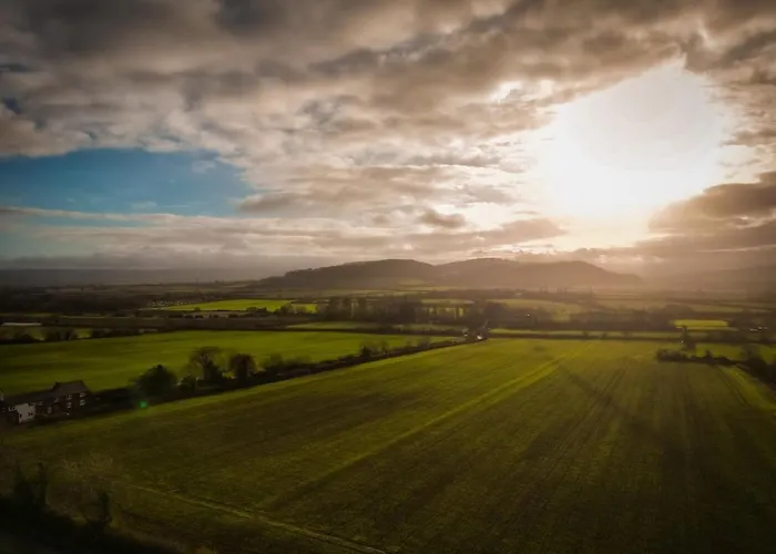 East Barn- Luxury Countryside *