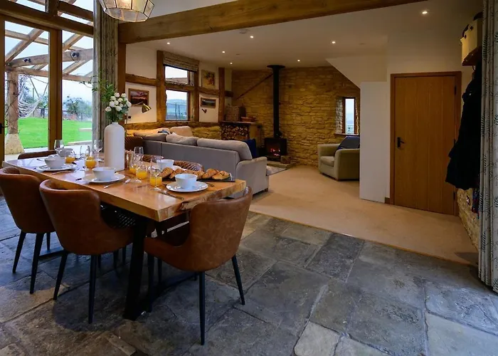 East Barn- Luxury Countryside