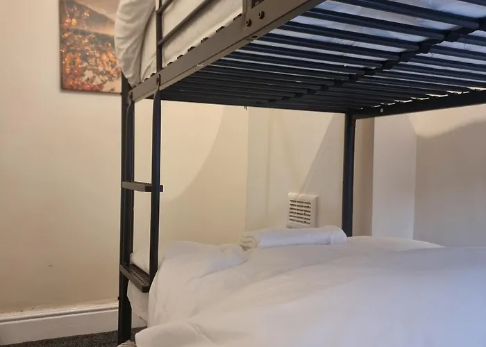 2 Beds Suburb Nestled Nook Lägenhet Manchester