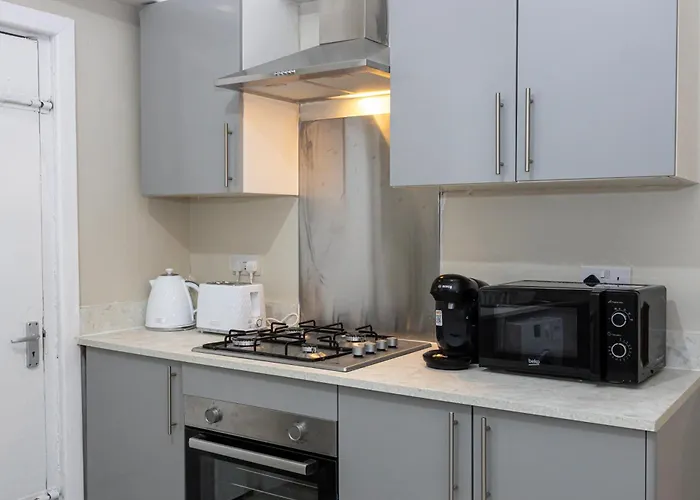 Modern 3br Sleeps 7 Fast Wifi Perfect For Long * Manchester