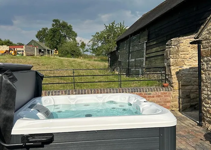 Beautiful Cotswold With Hot Tub Tatil Evi *