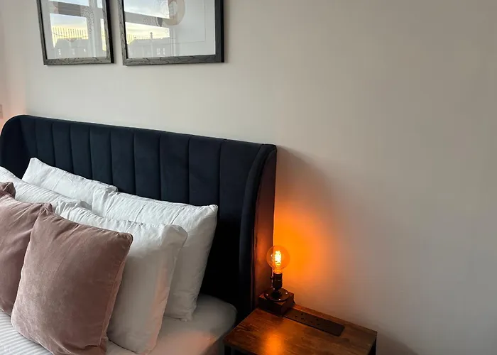 Apartament Apt, Free Parking, Business, Couples & Families *