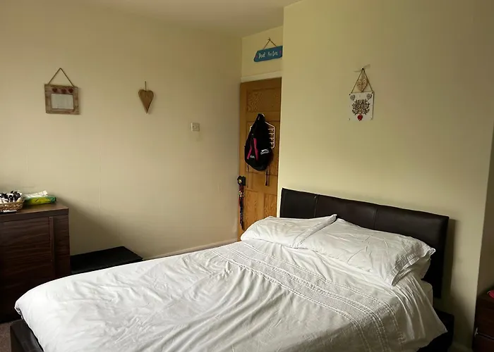 6guests-parking-petsok-familyfriendly-garden *