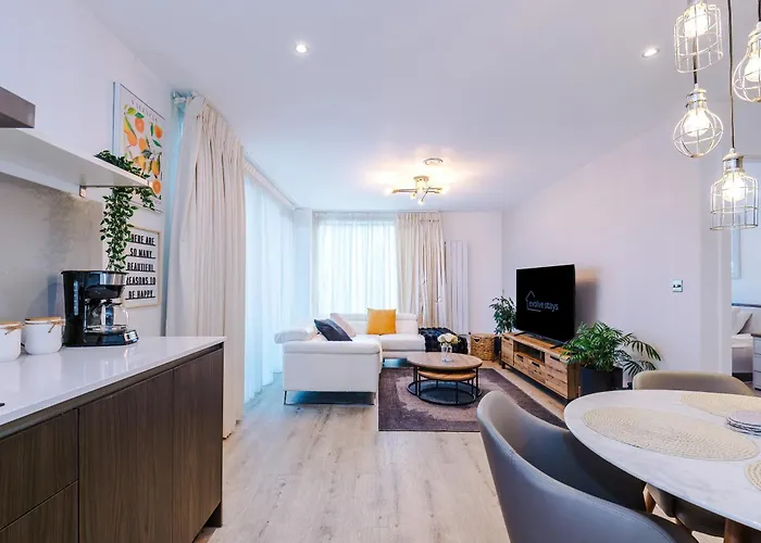 Fully Equipped, Centre 3bed Apartment, Balcony With Amazing Views, Sleeps 6 公寓 曼彻斯特