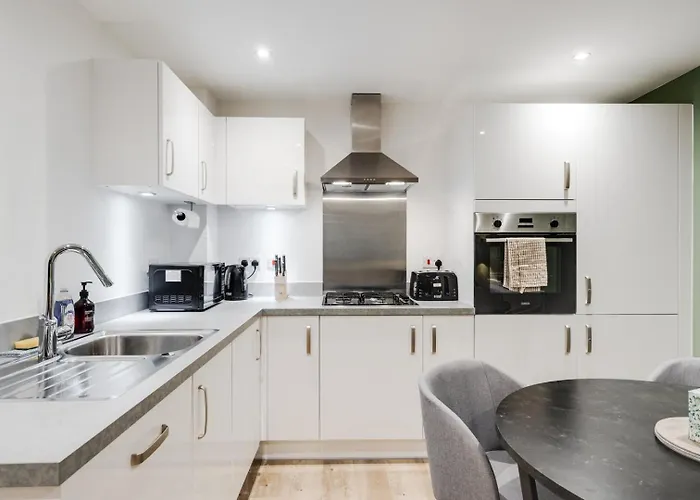 Spacious Modern 2 Bedroom Old Trafford & Free Parking 曼彻斯特