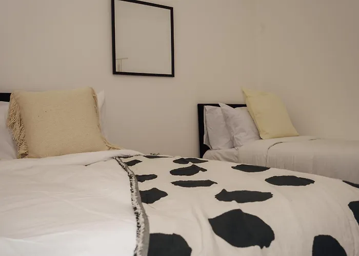 Сasa de vacaciones Citycharmms- Entire Near Etihad Stadium *