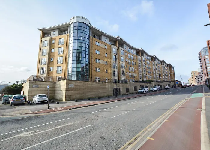 Apartament New Stylish Free Parking Sleeps 5 Or 6 Manchester