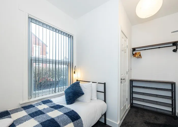 Hotel Private Ensuite With Kitchen Access By Irwell Mánchester