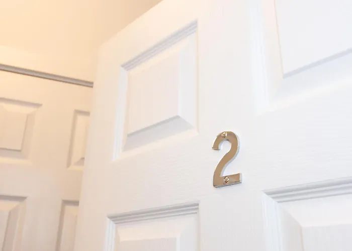 Private Ensuite With Kitchen Access By Irwell Hotel *