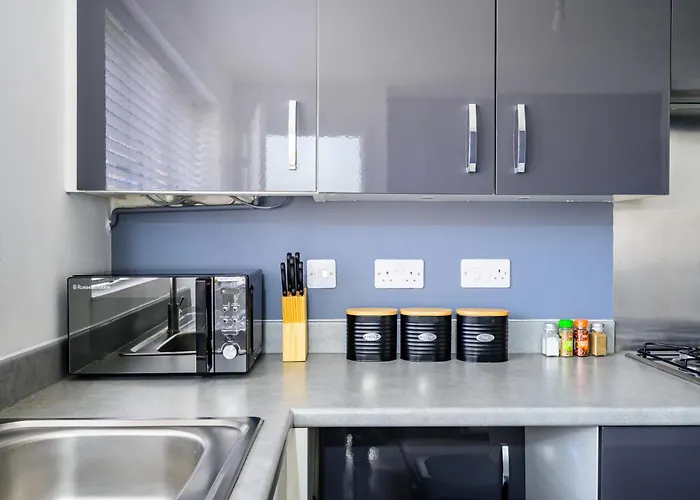 Ferienhaus House With Garden, Sleeps 5, Centre Close, Manchester, Free Fast Wi-fi, Free Parking, 55-inch Tv, Self-check In - Contractors! Manchester