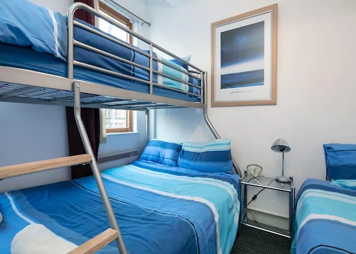 Pnj Long * 曼彻斯特