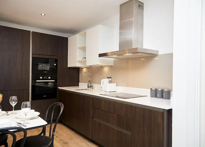 Manc With Balcony 맨체스터