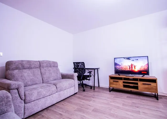 Tatil Evi Charming 1br House In Eccles With Free Parking