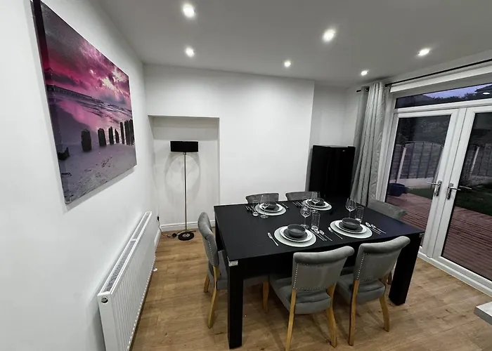 Appartement Betahouse -3br -pool Table -free Parking -spacious Manchester