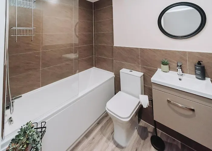 2 Bed 2 Bath Close To Ctre Sleeps 5 -free Parking