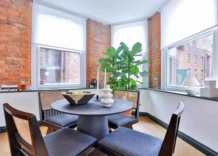 2 Bed Luxury Apartment, Parking, Gym, Concierge 아파트 맨체스터