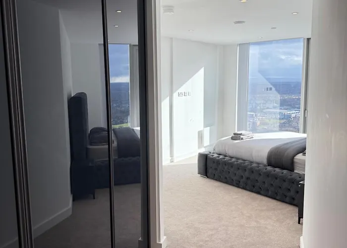 3bed Sleeps 6 - With Wifi *