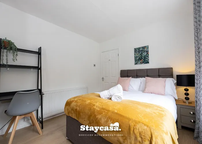 بيت للعطل Spacious Cosy Cove With Large Driveway And Garden