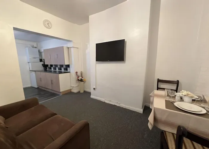 Amazing And Immaculate 2-bed House In Mánchester