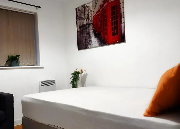 1 Private & A Toilet In 2bed مانشستر