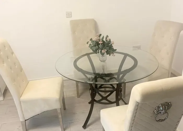 Lägenhet Stylish 2 Bed