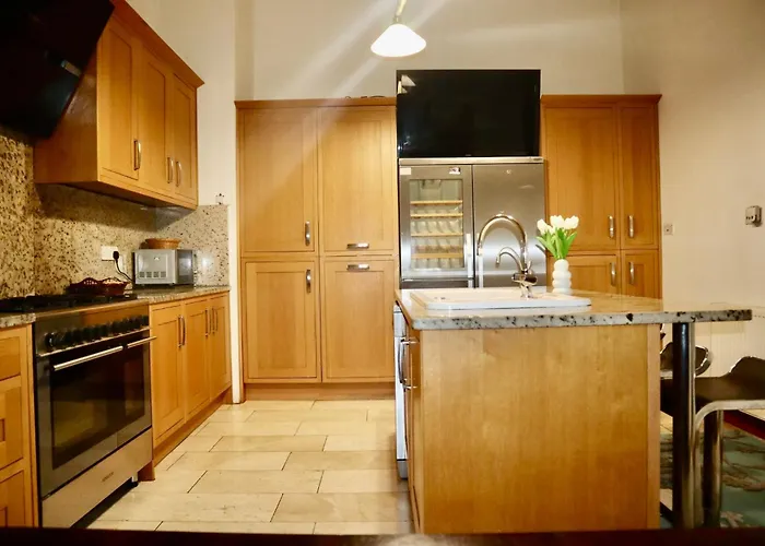 The Church E Campingplads *