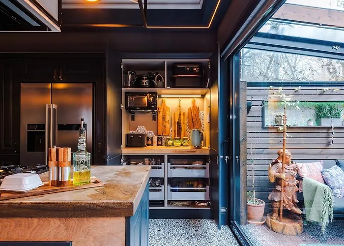 Opulent Oasis Large Luxury Sleeps 10 Feriehus Manchester