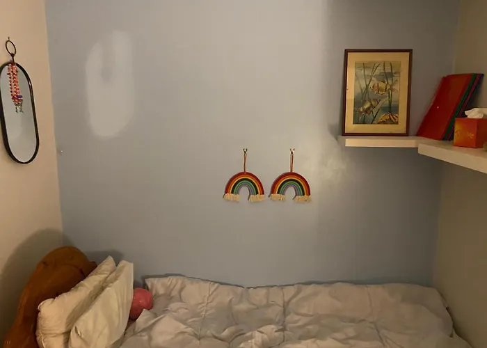 Comfortable Cat-friendly With Garden & Parking Habitación en casa particular Mánchester