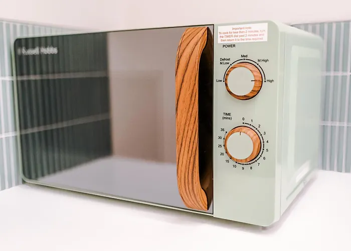 Opulent Oasis Large Luxury Sleeps 10 Feriehus *