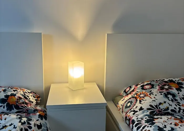 Blackley Rustic Gem A Suburb Hideaway