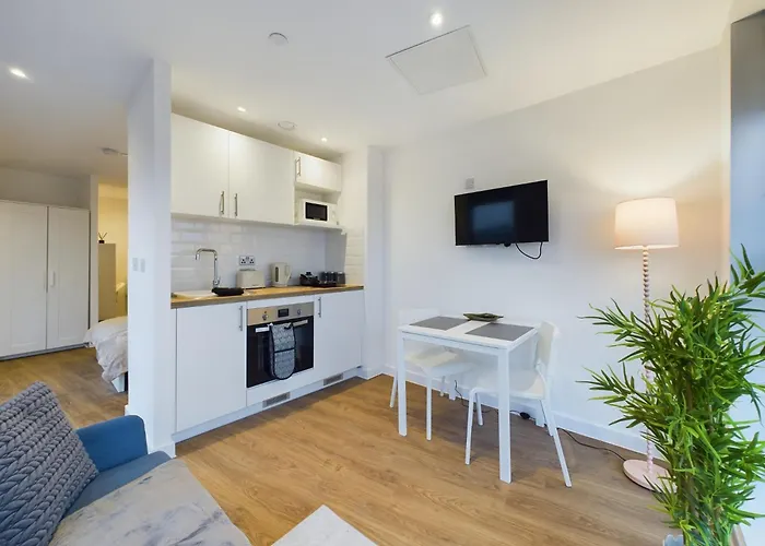 Apartment Stylish Type In Cheltenham Manchester