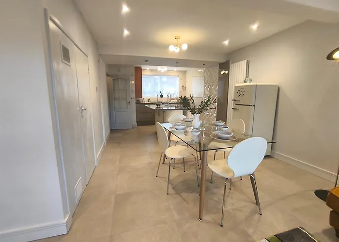 Spotless And Spacious *