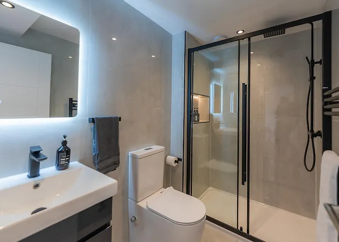 Luxury 8 Bed マンチェスター