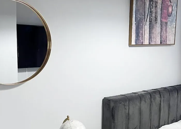 Luxury Spacious 4 Bedroom House - Free Parking - 5 Mins From Centre 아파트 맨체스터