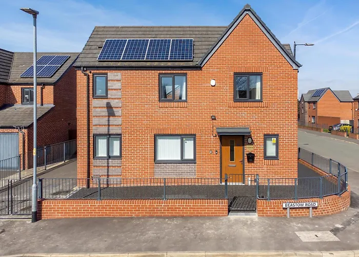 Large Family House With Free Parking - 3 Bedrooms 6 Beds Prázdninový dům *