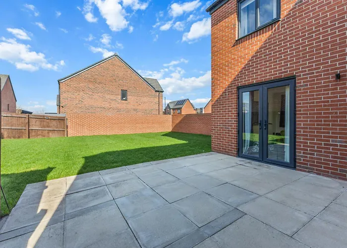 Prázdninový dům Large Family House With Free Parking - 3 Bedrooms 6 Beds